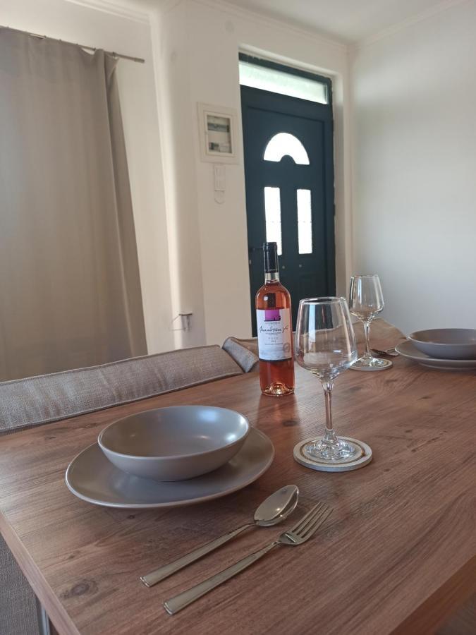 Sun Meets Sea Apartment Athánion Екстериор снимка