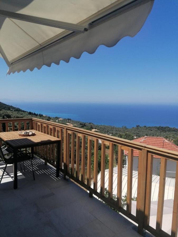 Sun Meets Sea Apartment Athánion Екстериор снимка