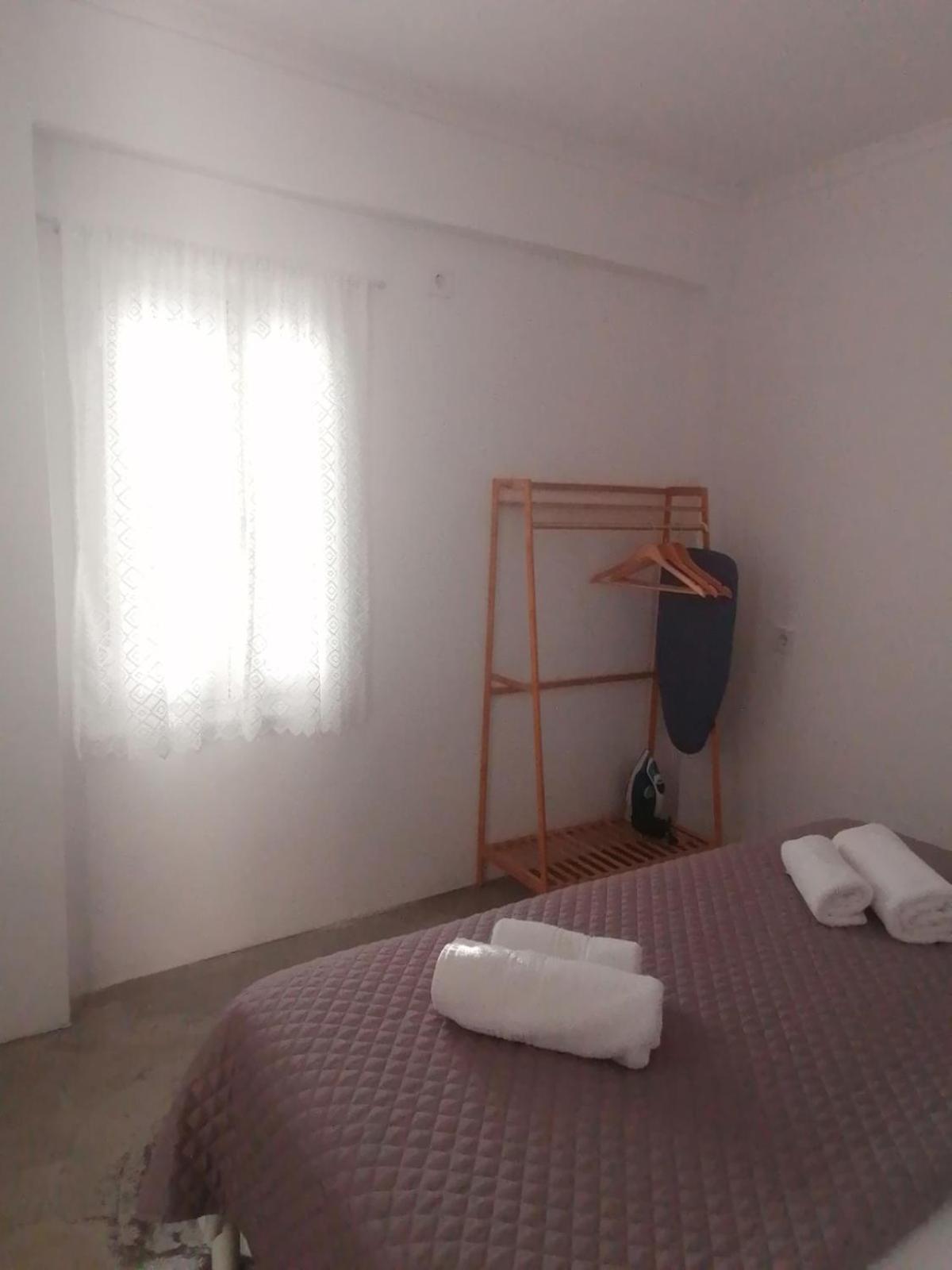 Sun Meets Sea Apartment Athánion Екстериор снимка